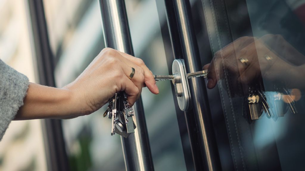 安全性是我们的代名词：R&S®Trusted Gate 让居家办公变得安全。