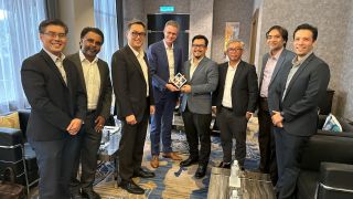 Dato' Captain Norazman Bin Mahmud (4th from right) and Marius Münstermann (4th from left) during a visit of a Rohde & Schwarz delegation to CAAM . (Image: Rohde & Schwarz) Dato' Captain Norazman Bin Mahmud (4th from right) and Marius Münstermann (4th from left) during a visit of a Rohde & Schwarz delegation to CAAM . (Image: Rohde & Schwarz)