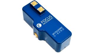 Focus Microwaves 波导调谐器,W1701100BV 型号 (©Focus Microwaves) Focus Microwaves 波导调谐器,W1701100BV 型号 (©Focus Microwaves)