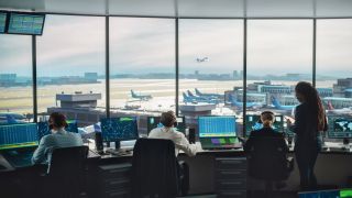 Trusted - Trendsetting – Sustainable: CERTIUM® from Rohde & Schwarz. (Image: Adobe Stock / Gorodenkoff) Trusted - Trendsetting – Sustainable: CERTIUM® from Rohde & Schwarz. (Image: Adobe Stock / Gorodenkoff)