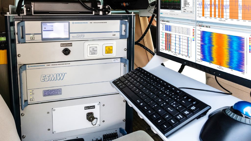 Vehicle based analysis of analog broadcast