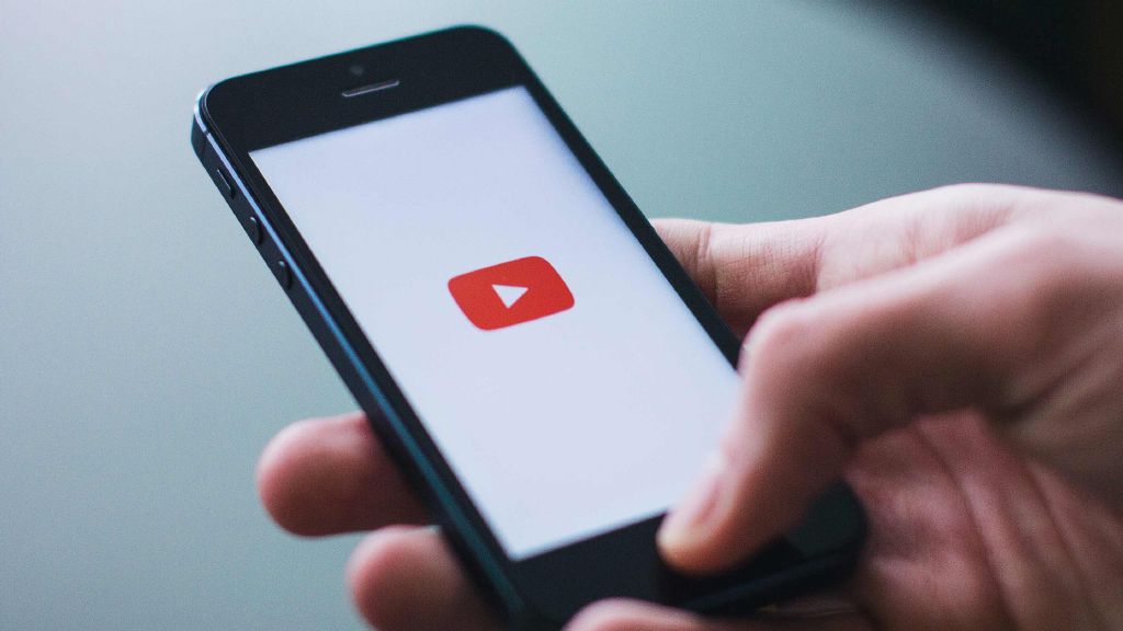 Challenges of mobile video services for network operators