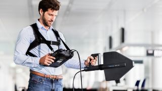 使用 R&S®HE400 手动测向 使用 R&S®HE400 手动测向