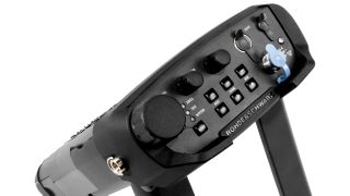 R&S®PR100 便携式接收机 R&S®PR100 便携式接收机