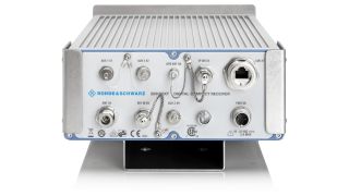 R&S®EM100XT 紧凑型数字接收机 R&S®EM100XT 紧凑型数字接收机