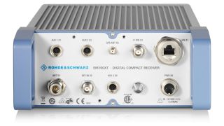 R&S®EM100XT 紧凑型数字接收机 R&S®EM100XT 紧凑型数字接收机
