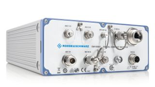 R&S®EM100XT 紧凑型数字接收机 R&S®EM100XT 紧凑型数字接收机