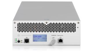 R&S®Series5200 用于语音和数据通信的空中交通管制电台 R&S®Series5200 用于语音和数据通信的空中交通管制电台