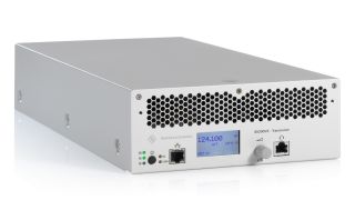 R&S®Series5200 用于语音和数据通信的空中交通管制电台 R&S®Series5200 用于语音和数据通信的空中交通管制电台