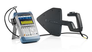 带 ROMES 平板电脑和背包的 TSMx 扫频仪