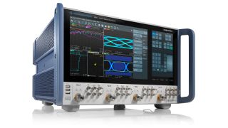 R&S®ZNA 矢量网络分析仪，四端口型号。