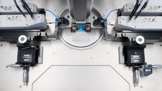 与探针台的机械集成