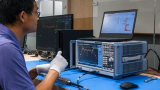 罗德与施瓦茨-SynMatrix 调谐解决方案装置