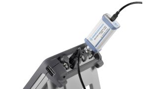 R&S®ZNH 手持式矢量网络分析仪 R&S®ZNH 手持式矢量网络分析仪