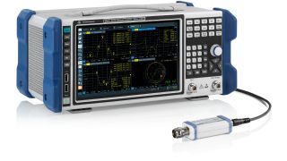同时支持 4 个功率探头