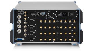 R&S®AREG800A 汽车雷达回波发生器