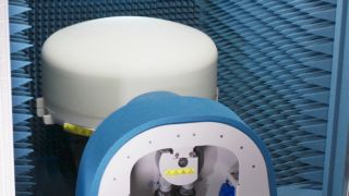 支持 -40°C 至 +85°C 的汽车电子温度测试