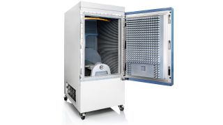 基于 CATR 的紧凑型 5G NR 毫米波测试暗箱 R&S®ATS1800C