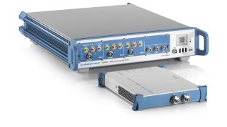 CMP200 无线电通信测试仪和 CMPHEAD30