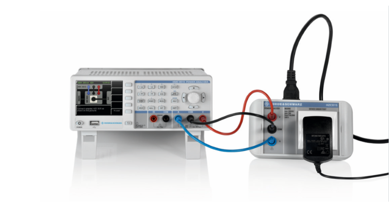 配备 R&S®HMC8015 功率分析仪与 R&S®HZC815 插座适配器的典型测试装置