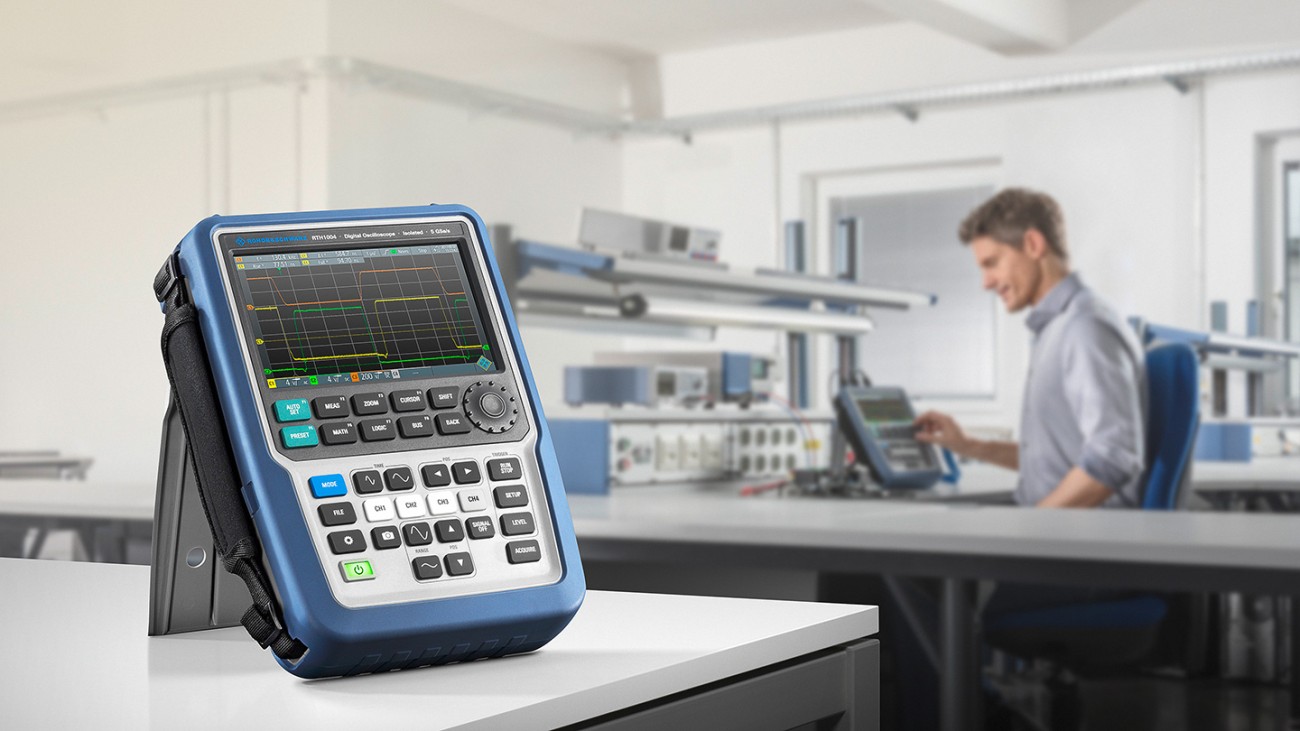 The oscilloscope R&S®RTH in the labor